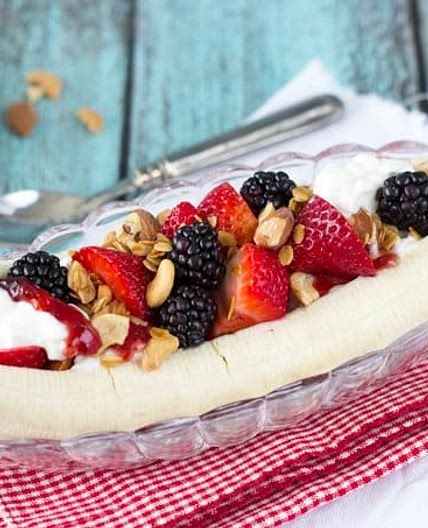 Healthy Breakfast Banana Split