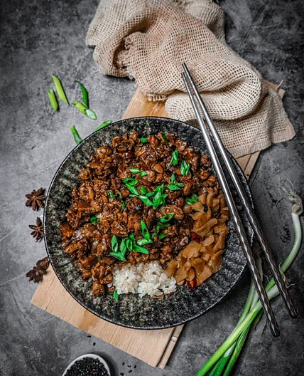 Vegan Taiwanese Braised Tempeh