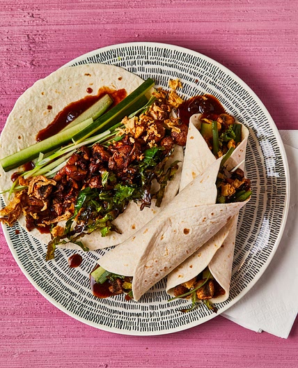 Hoisin tortilla wraps