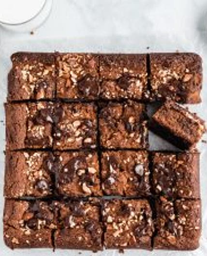 Chocolate Almond Brownies (Vegan, Gluten-Free, Refined Sugar-Free)