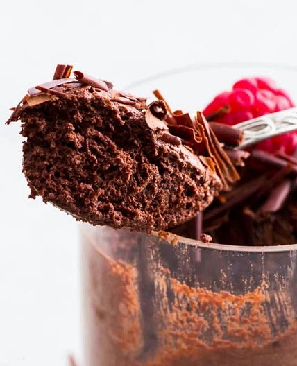 Vegan chocolate mousse with aquafaba