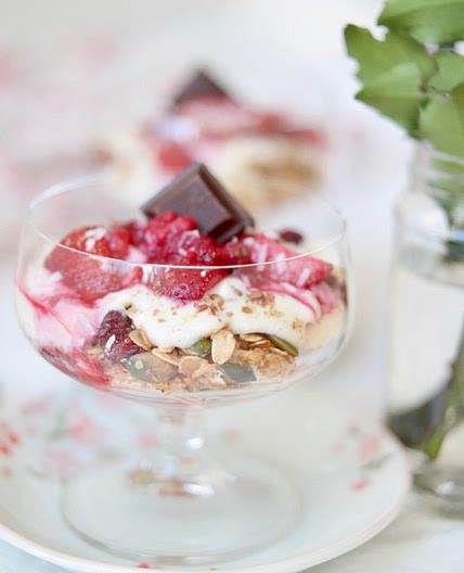Mixed Berry & Granola Yogurt Parfait