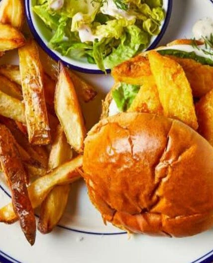 Posh Fishfinger Sandwich, Crunchy Gem & Dill Mayo