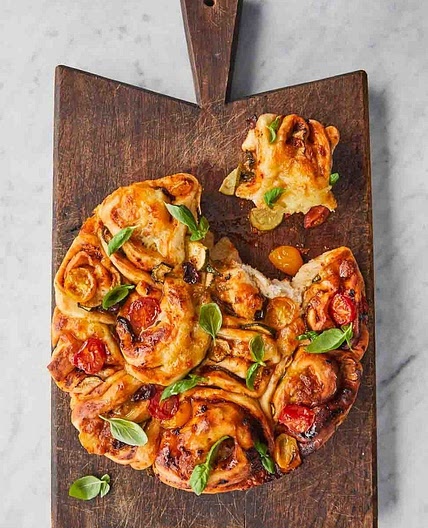 Pizza twister bread