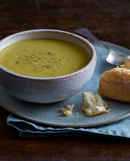 Curried parsnip soup