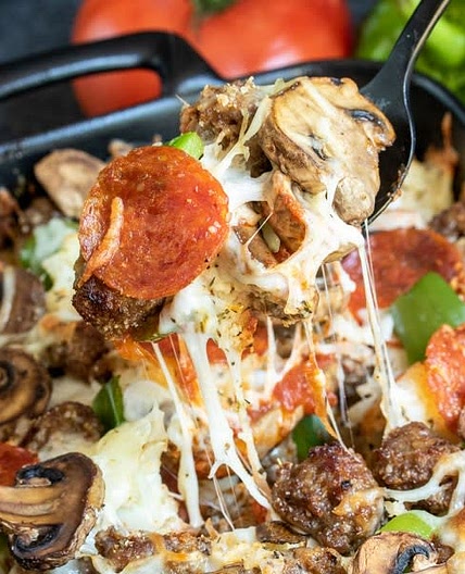 LOW CARB PIZZA CASSEROLE