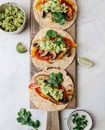 EASY PORTOBELLO FAJITAS (30-MINUTES)