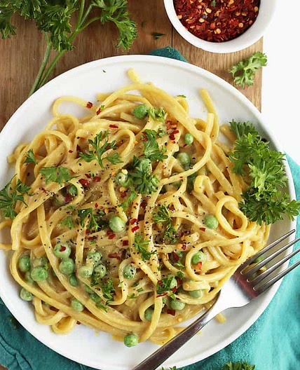 One Pot Garlic White Wine Pasta