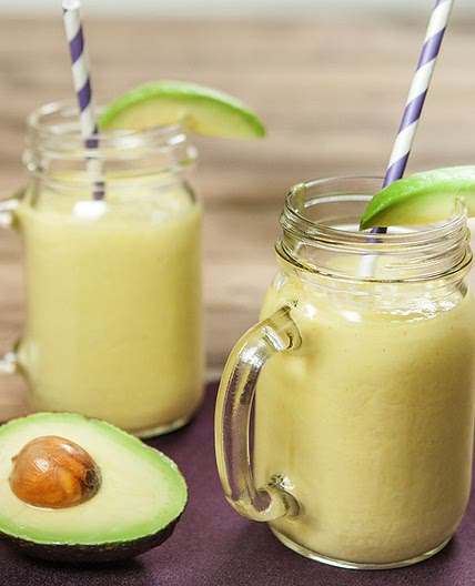 Avocado and Coconut Refresher Smoothie
