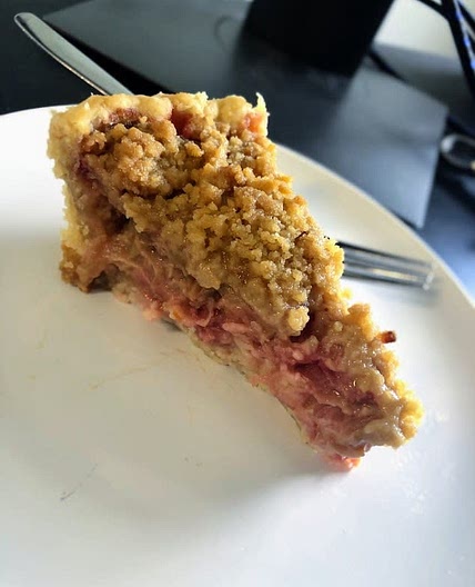 Rhubarb Custard Pie