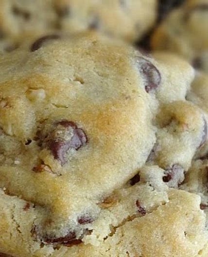 THE Levain Chocolate Chip Cookie Copycat Recipe