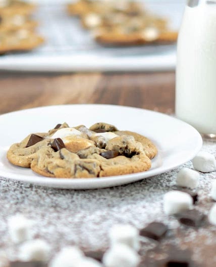 Chocolate chunk marshmallow cookies