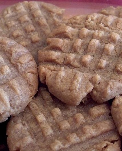 Delicious No Flour Peanut Butter Cookies
