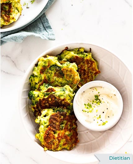 Cheesey Broccoli and zucchini fritters