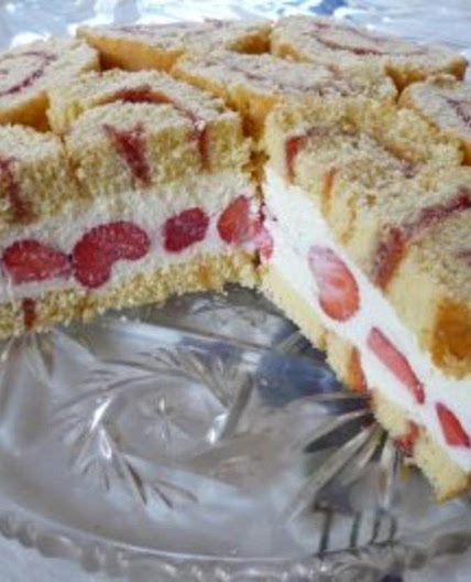 Erdbeerschnecken-Torte