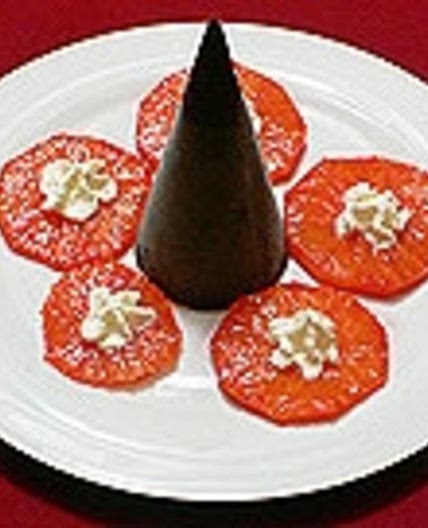 Orangenlikörparfait mit Gewürzorangen
