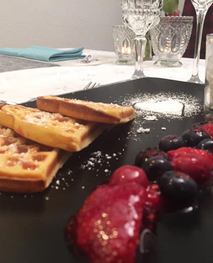 "Verliebt in den Norden" - Waffeln mit Roter Grütze