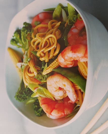 PRAWN AND NOODLE STIR-FRY