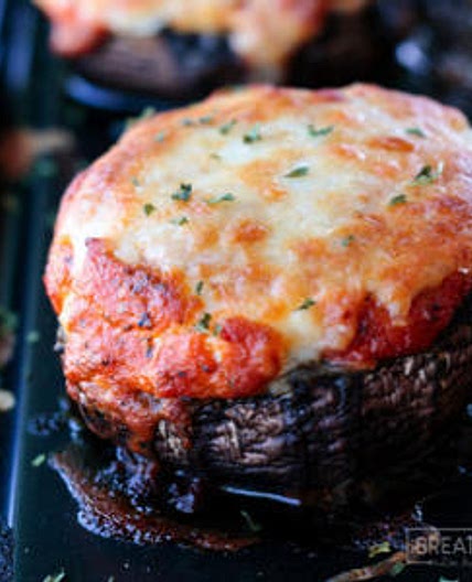 Easy Keto Lasagna Stuffed Portobellos - Lo