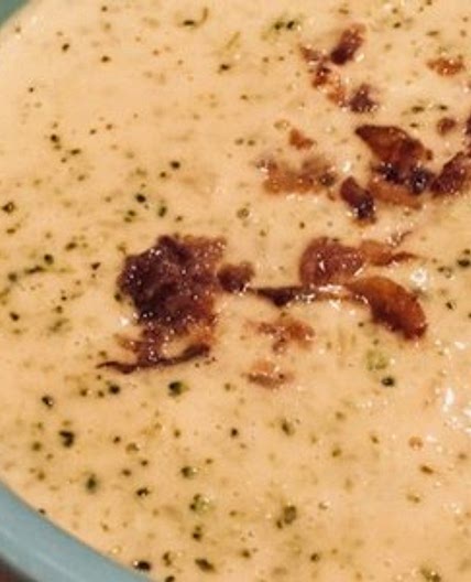 Easy Low-Carb Keto Broccoli Cheddar Soup