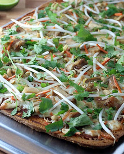 Keto Thai Chicken Flatbread Pizza recipes