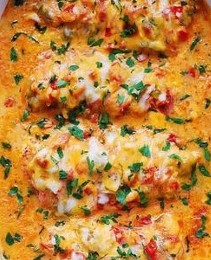 KETO Mexican Melty Chicken Queso Casserole