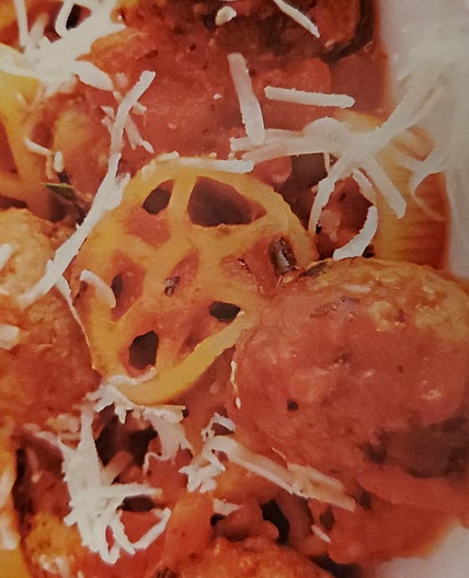 MINI TURKEY MEATBALLS WITH WAGON WHEEL PASTA