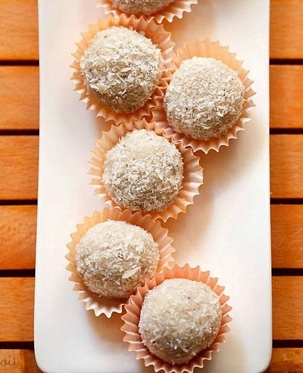 Coconut Ladoo (2 Ways)