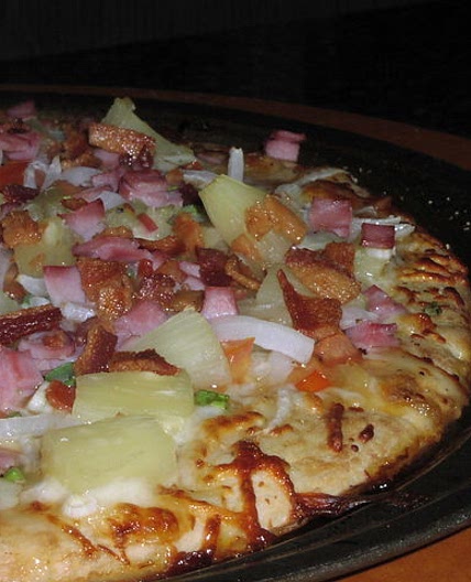Maui Zaui Pizza With Polynesian Sauce Recipe