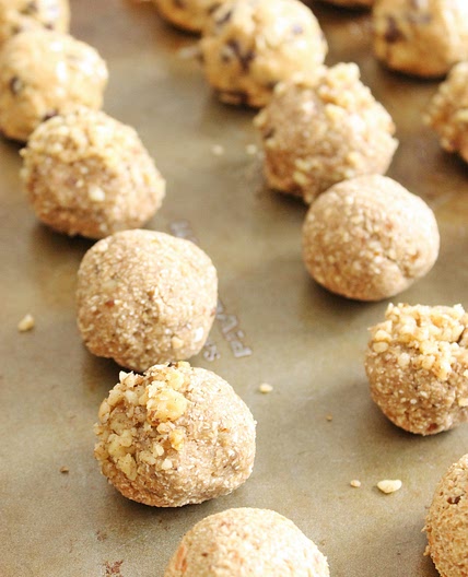 Quick and Easy Protein Bites - Lifestyle with Leah