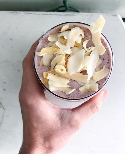 Chocolate-y Blueberry Smoothie