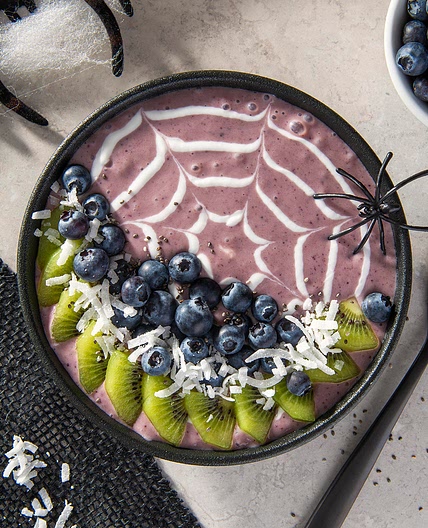 Spooky Blueberry Smoothie Bowl