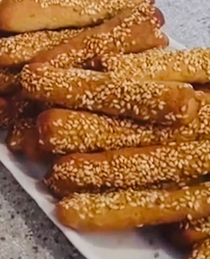 Lebanese Korshally Ka’ak Tea (كعك الشاي القرشلّي)