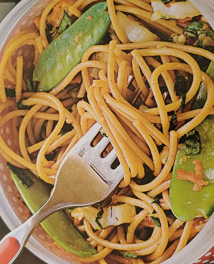 SWEET CHILI-LIME NOODLES WITH VEGETABLES