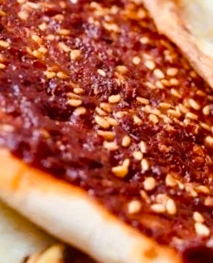 Man’oushe Bi’ Flayfleh, Chili Flatbread (منقوشة بفليفلة)