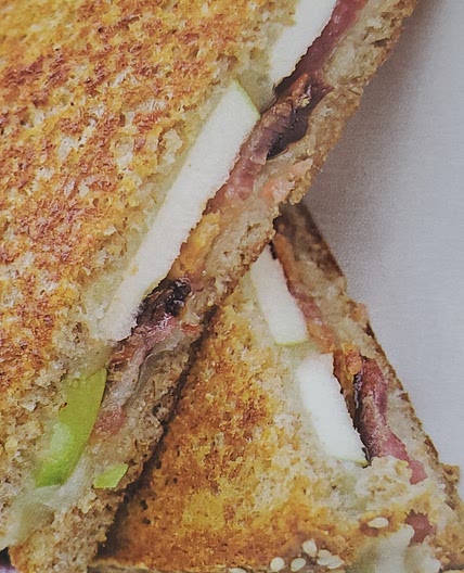 Grilled Cheese with Apples and Bacon