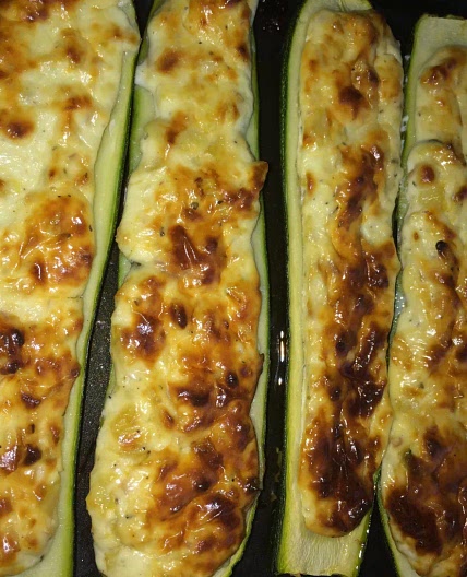 Courgettes farcies au chèvre frais