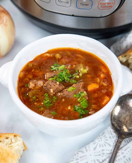 Instant Pot Beef and Barley Soup