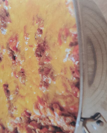 One-Skillet Cheesy Beef, Veggies, and Macaroni