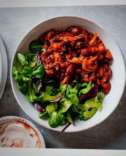 Spicy bean chilli