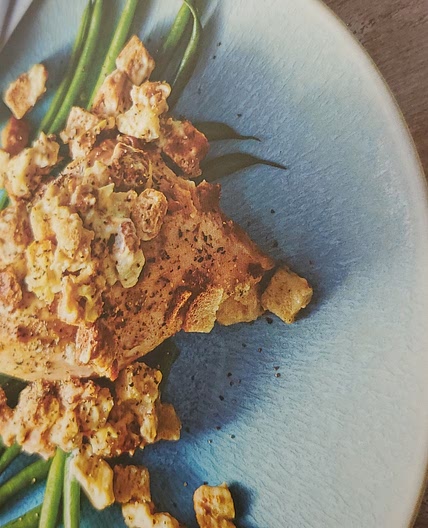 CREAMY CHICKEN, STUFFING, AND GREEN BEANS