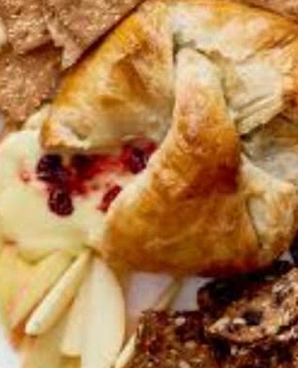 Apricot-Almond Baked Brie