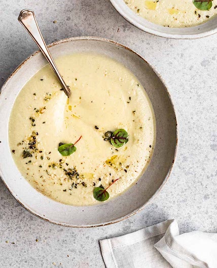 3-Ingredient Vegan Zucchini Soup