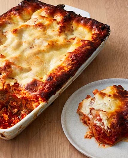 Italian sausage and mushroom lasagna with béchamel sauce