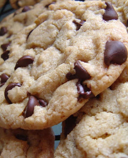 Thick and Chewy Chocolate Chip Cookies
