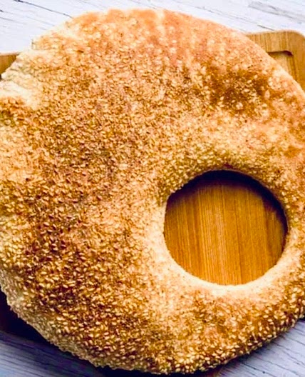 Kaak (Beirut Street Bread) كعك بسِمسُم