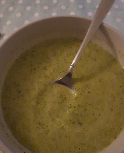 Creamy courgettes soup