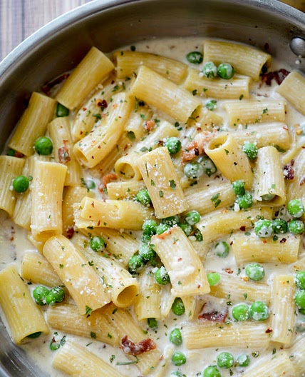 Rigatoni with Peas and Curried Cream Sauce