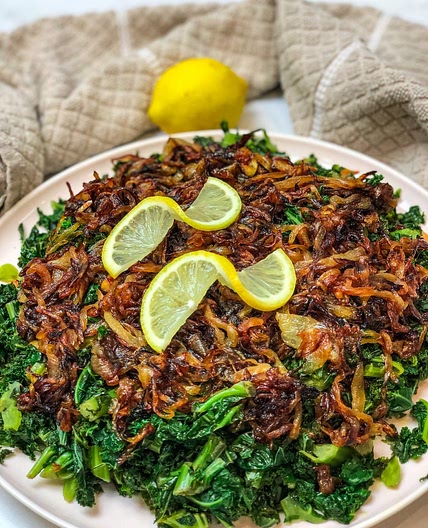 Kale Salad with Caramelized Onions
