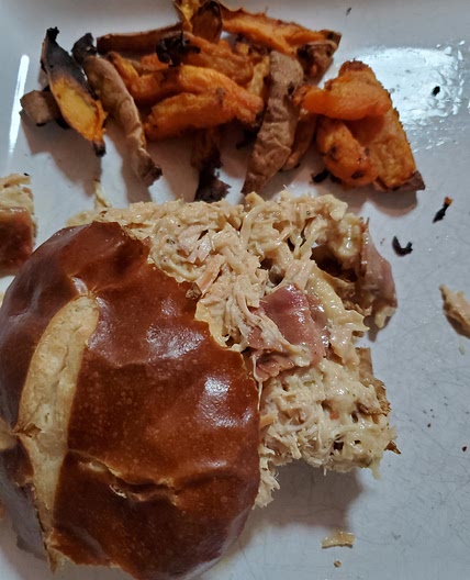 Chicken Cordon blue Sandwich Dinner